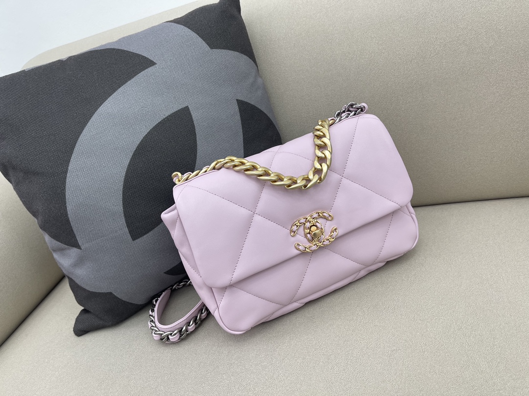 Lambskin 19 Handbag Flap Bag AS1160 Light Purple